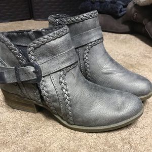 Ankle boots
